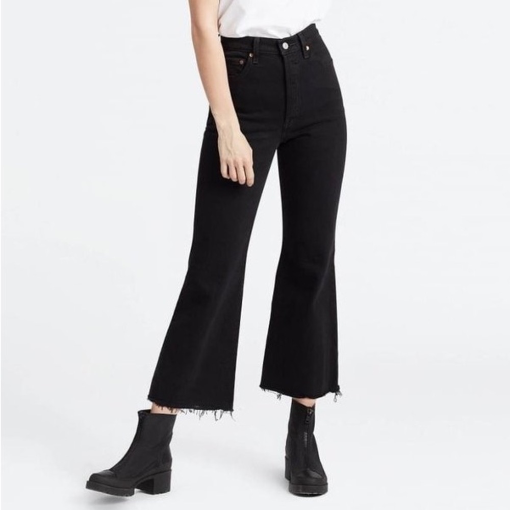 Levi’s Ribcage Cropped Flare Jeans